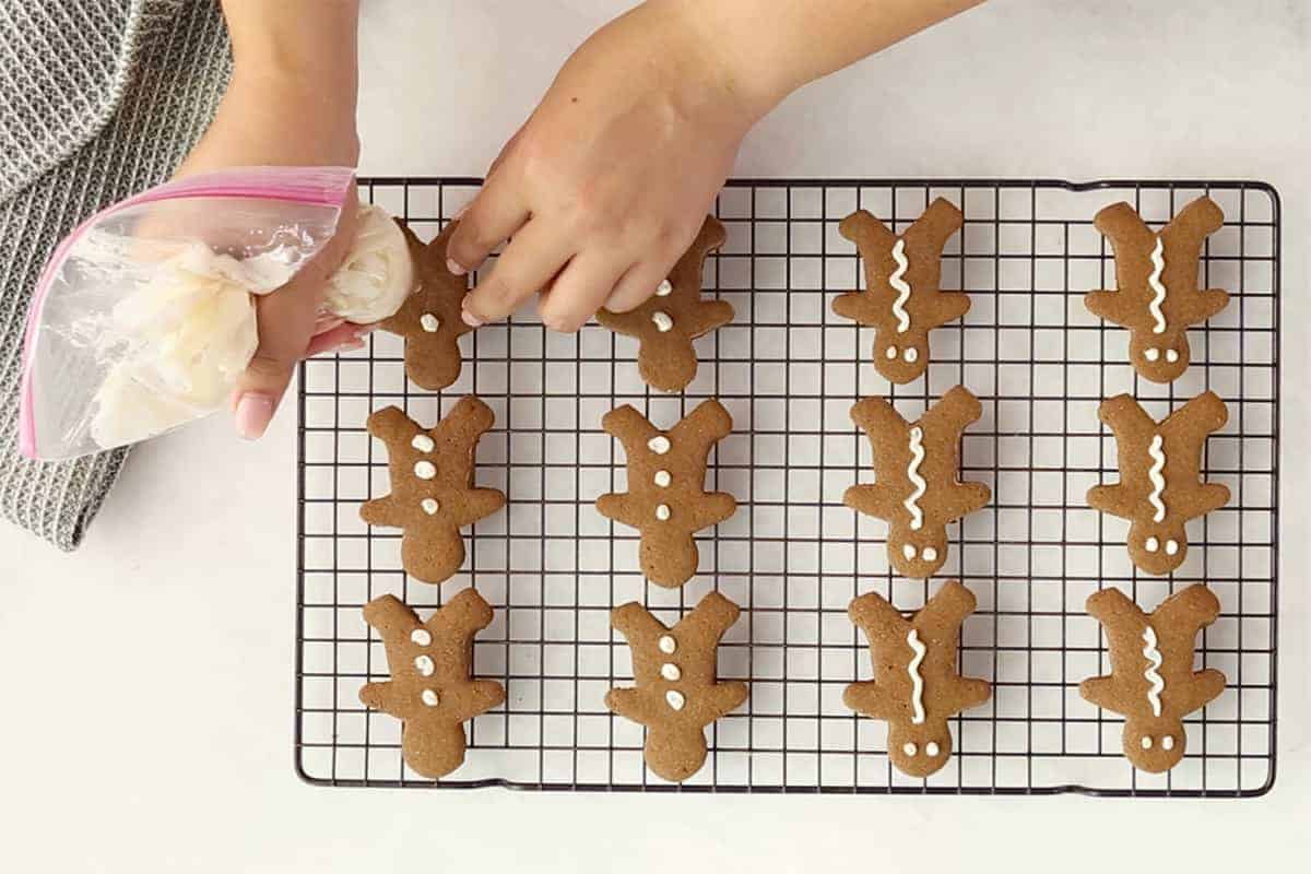 Egg-Free Gingerbread Cookies - BigToes Australia